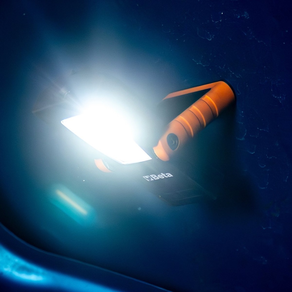 Lampada a LED compatta ricaricabile Beta 1838COMPACT