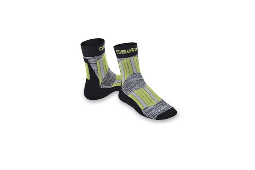 Beta 7427 – Calze maxi sneaker con inserti protettivi e traspiranti su zona tibia e collo del piede.